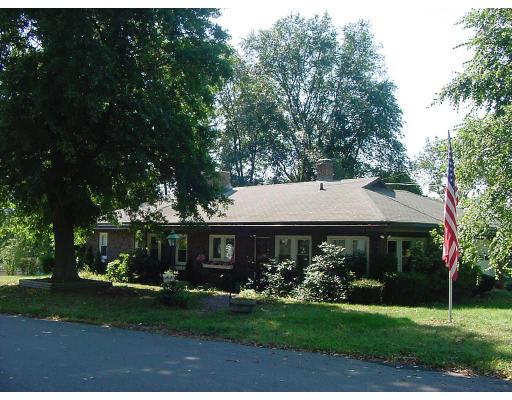 15 Hillcrest Rd, Danvers, MA 01923 photo 1