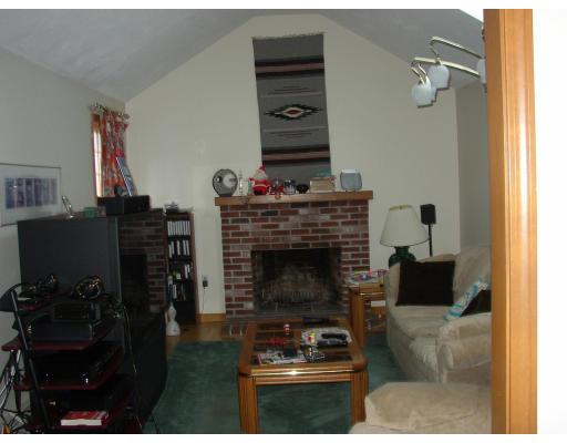 7 Allan Dr, Maynard, MA 01754 photo 3