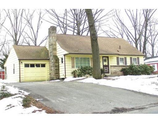 405 Abbott St, Springfield, MA 01118 photo 1
