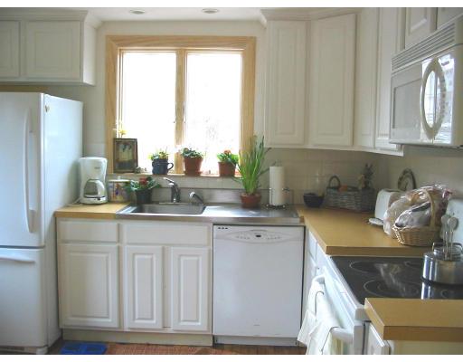 28 Robert Rd, Marblehead, MA 01945 photo 4