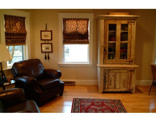 25 Parkinson St, Needham, MA 02492 photo 3