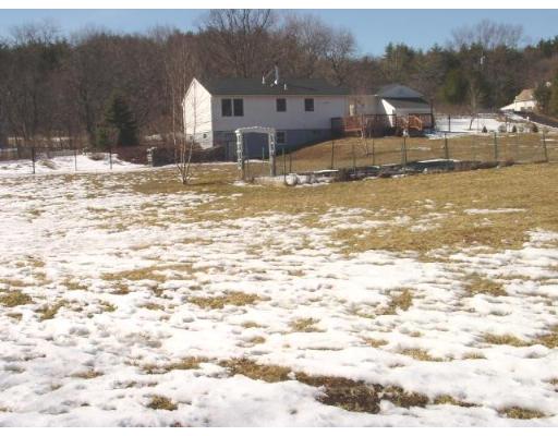 75 Mechanic St, Upton, MA 01568 photo 3