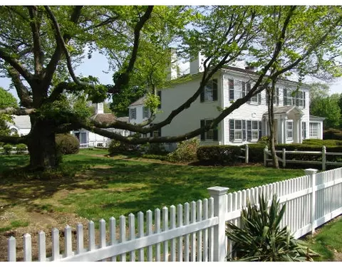 608 Main St, Hingham, MA 02043 photo 1