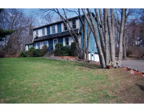 8 Anthony Rd, Hamilton, MA 01982 photo 1