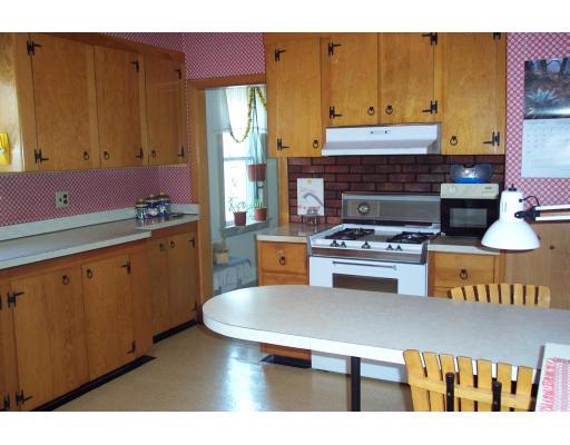 6 Dighton, Worcester, MA 01603 photo 3