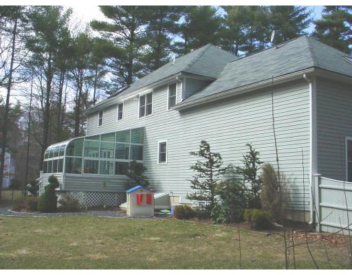 181 Hickory Dr, Raynham, MA 02767 photo 4