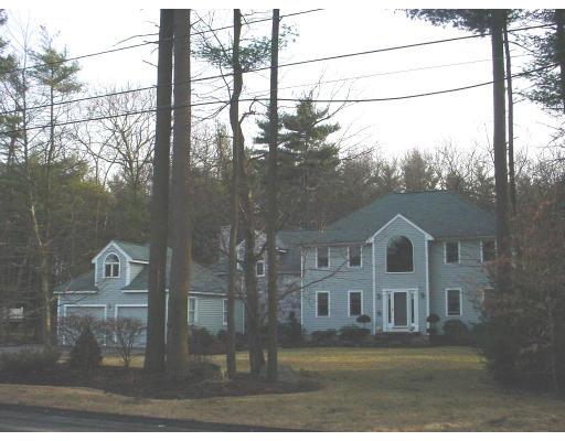 181 Hickory Dr, Raynham, MA 02767 photo 1