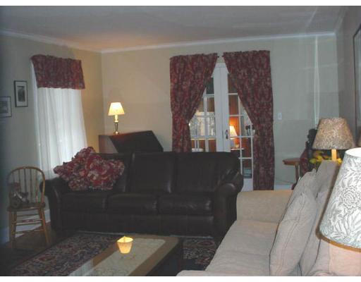 84 Commodore Rd, Worcester, MA 01602 photo 2