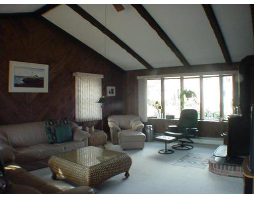 18 Alden St, Dedham, MA 02026 photo 3