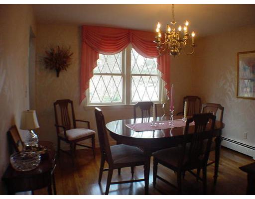 18 Alden St, Dedham, MA 02026 photo 5