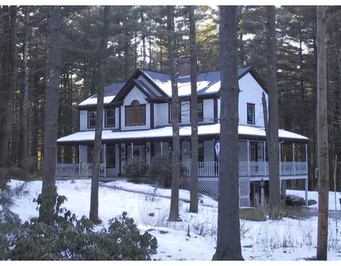 171 South, Upton, MA 01568 photo 1