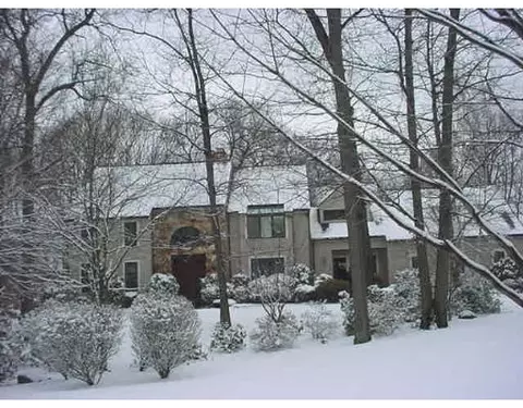 74 Crestview Rd, Milton, MA 02186 photo 1