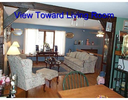23 Spaulding St, Townsend, MA 01469 photo 2