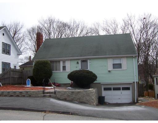 33 Pearson St, Saugus, MA 01906 photo 1