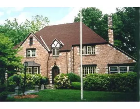 9 Old Brook Dr, Worcester, MA 01609 photo 1