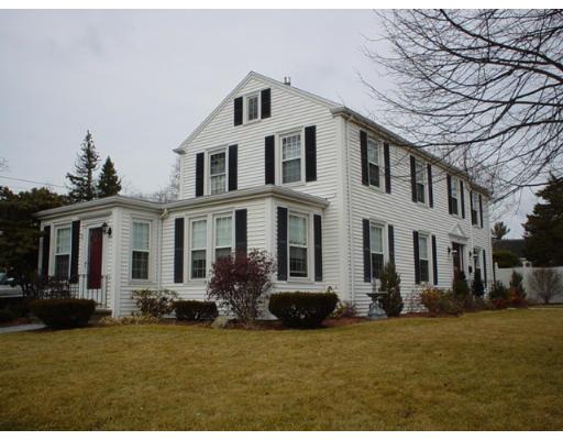 17 Chapel St, Wareham, MA 02571 photo 1