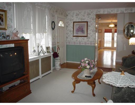 17 Chapel St, Wareham, MA 02571 photo 9