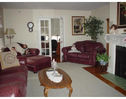17 Chapel St, Wareham, MA 02571 photo 5