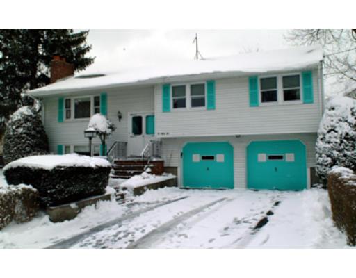 15 Volk Rd, Dedham, MA 02026 photo 2
