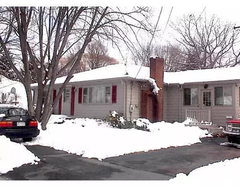 20 Glendale Dr, Danvers, MA 01923 photo 1