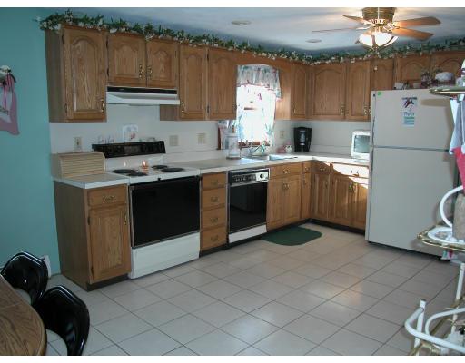 33 Bailey Ln, Georgetown, MA 01833 photo 2