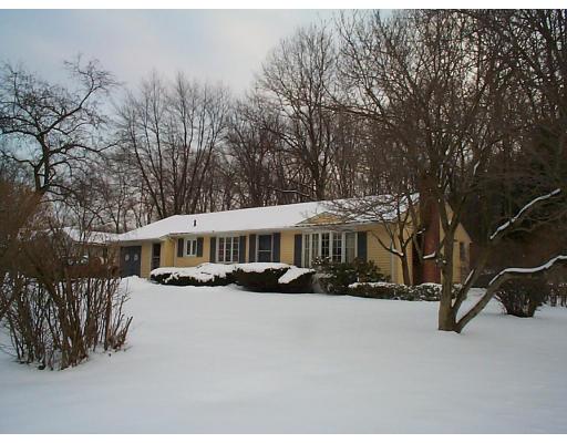 5 Covel St, Springfield, MA 01128 photo 1