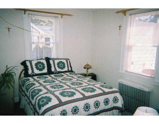 25 St Anns Ave, Peabody, MA 01960 photo 4