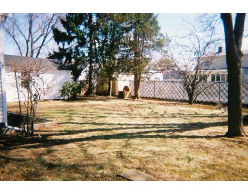 25 St Anns Ave, Peabody, MA 01960 photo 2