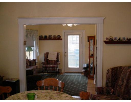 14 Appleton Ave, Beverly, MA 01915 photo 3