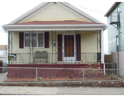 529 King St, Fall River, MA 02721 photo 1