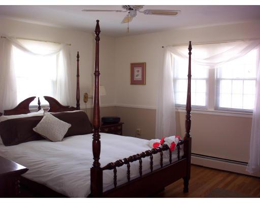 30 Morningside Dr, Beverly, MA 01915 photo 3