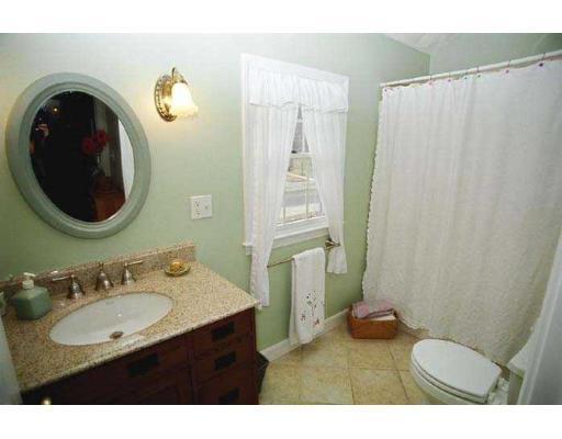 352 Summer Ave, Reading, MA 01867 photo 7