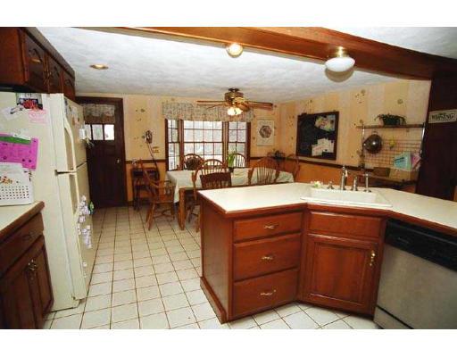 352 Summer Ave, Reading, MA 01867 photo 6