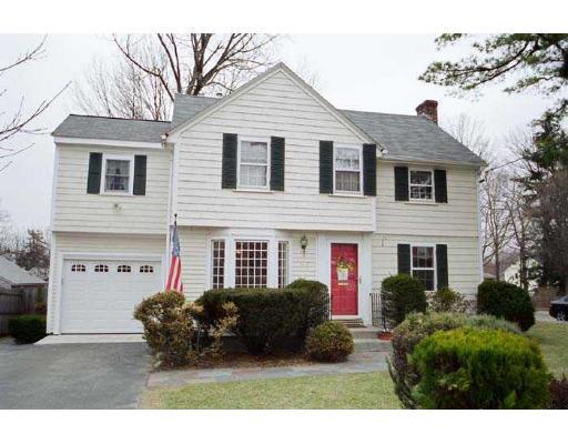 352 Summer Ave, Reading, MA 01867 photo 1