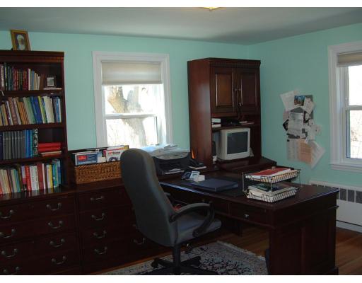 153 Hackensack Rd, Chestnut Hill, MA 02467 photo 8