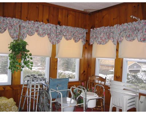 191 S Main St, Acushnet, MA 02743 photo 4