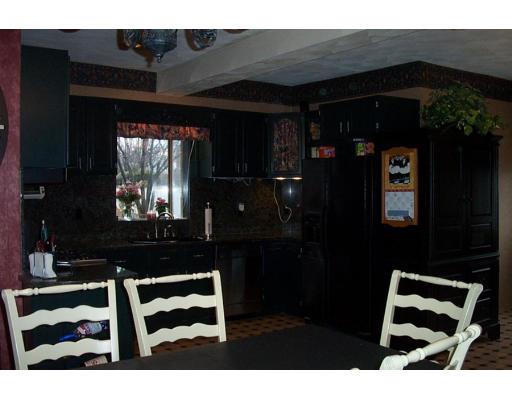 8 Spring St, Stoneham, MA 02180 photo 5