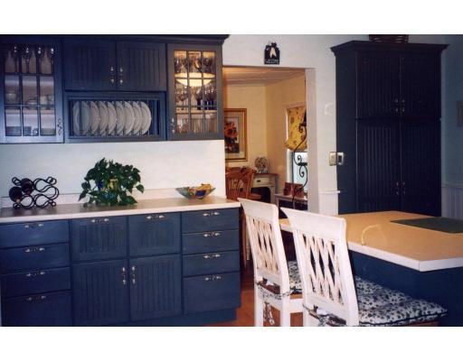 8 Corbin St, Franklin, MA 02038 photo 4