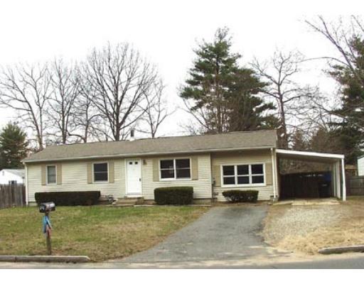 121 Saffron Cir, Springfield, MA 01129 photo 1
