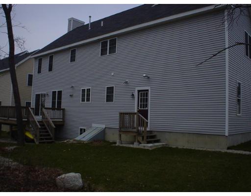 17 Saffron Dr, Worcester, MA 01605 photo 2