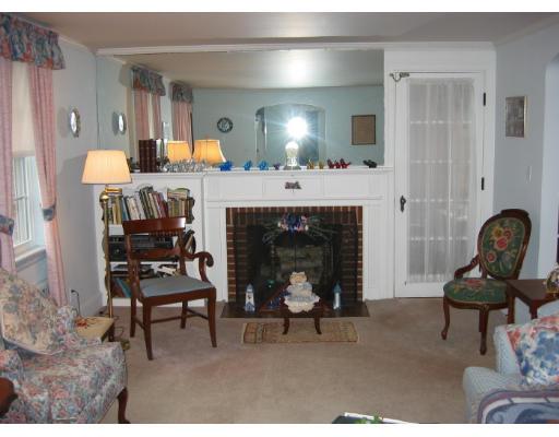 100 Washington Ave, Needham, MA 02492 photo 2