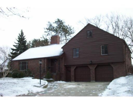 24 Bailey Ln, Dedham, MA 02026 photo 1