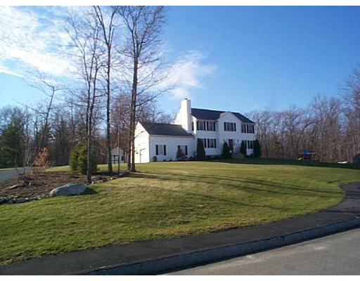 4 Chapin Ct, Mendon, MA 01756 photo 1
