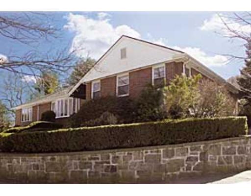 166 Clinton Rd, Brookline, MA 02445 photo 1