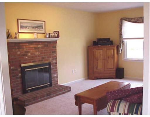 5 Josiah Dr, Upton, MA 01568 photo 2