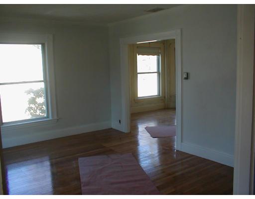 24 Bay State Rd, Reading, MA 01867 photo 2