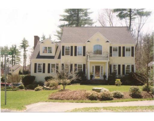 2 Beechnut St, Acton, MA 01720 photo 1