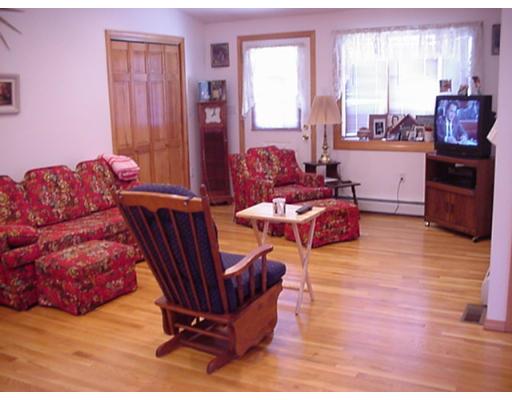 12 Pinecrest Dr, Worcester, MA 01604 photo 11
