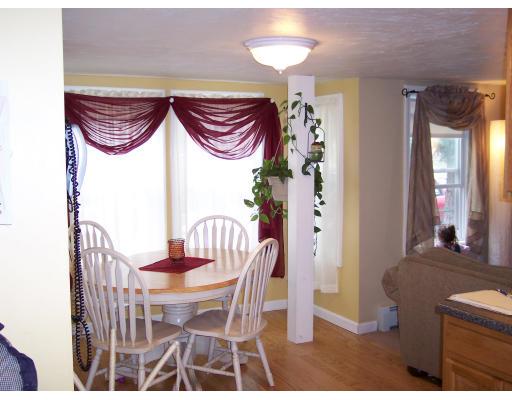 37 Mendon St, Worcester, MA 01604 photo 2