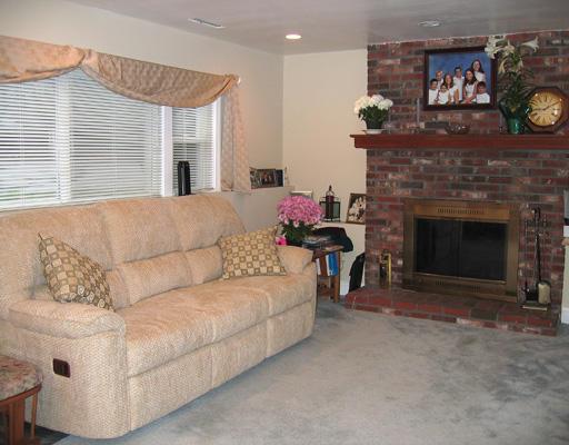 17 Flintlocke Ln, Dedham, MA 02026 photo 7